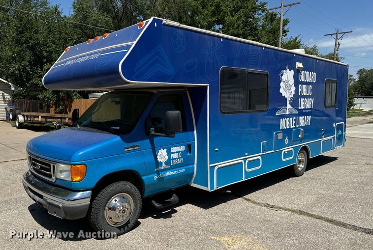 2006 Ford E450 Super Duty  RV - MU9932