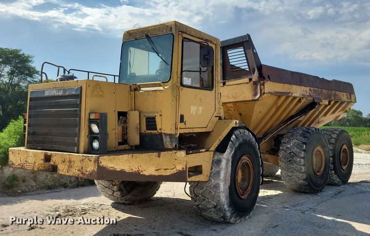 1990 Caterpillar D400D haul truck - DG0657