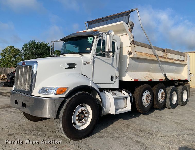 2015 Peterbilt 348 dump truck - DM7926