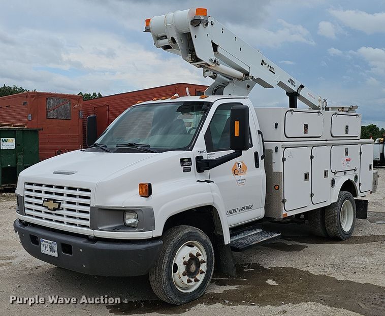2005 Chevrolet C4500 bucket truck - DP6482