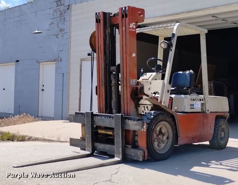 Datsun 6000 forklift - DQ6128