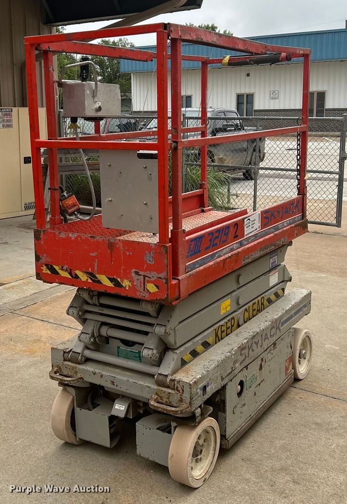 Skyjack SJIII 3219 scissor lift - DQ6805