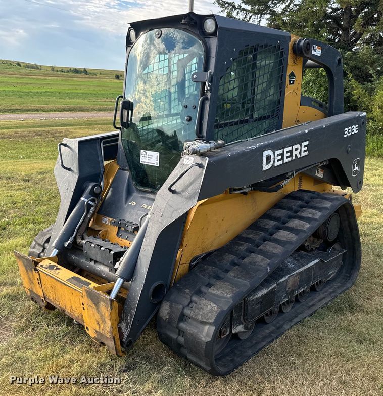 2016 John Deere 333E tracked skid steer loader - DQ6822