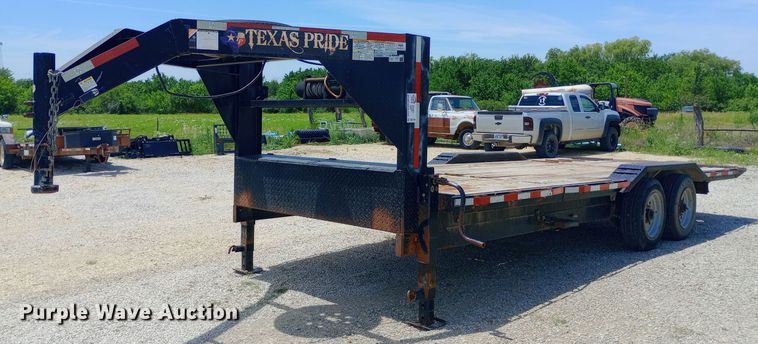 2019 Texas Pride tilt deck equipment trailer - DQ7141