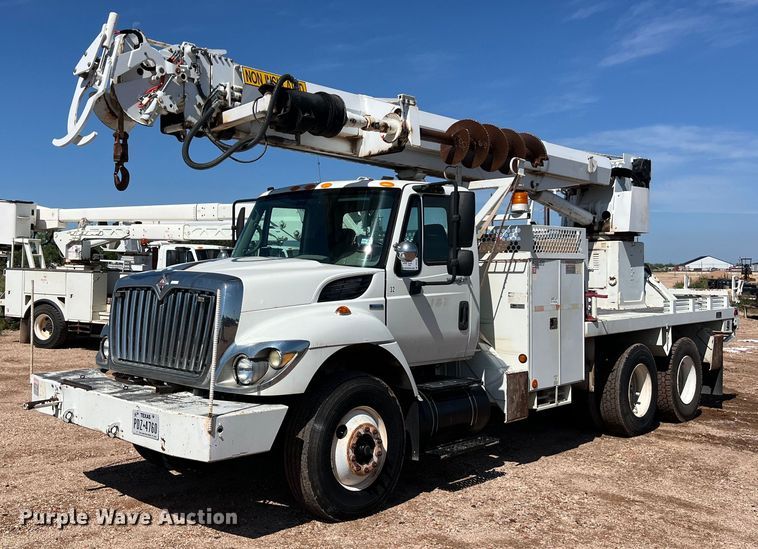 2008 International WorkStar 7400 digger derrick truck - DS3091