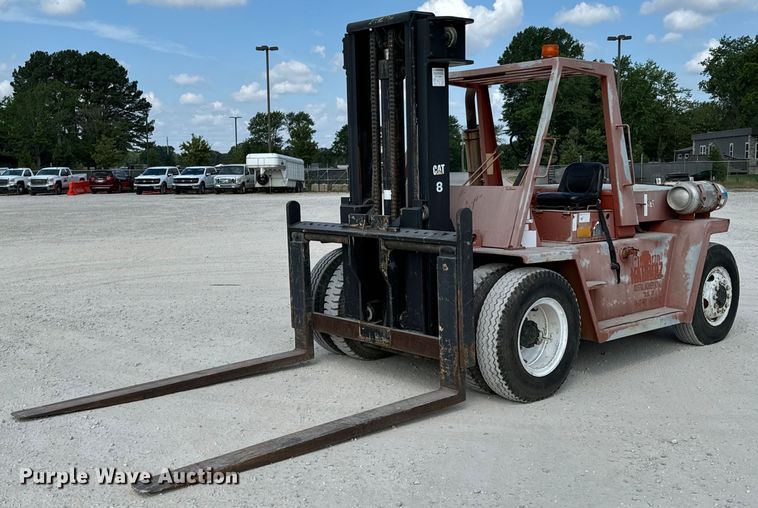 Caterpillar V200 forklift - DX0790