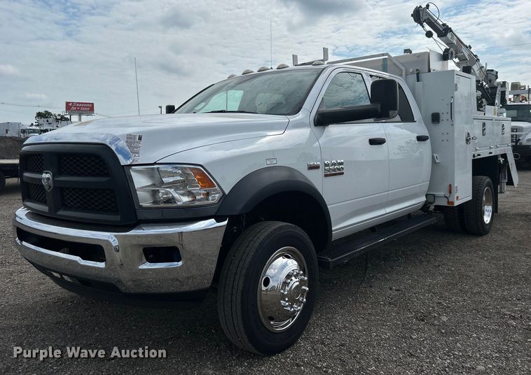 2017 Dodge Ram 5500HD Crew Cab utility / service truck - EG0716