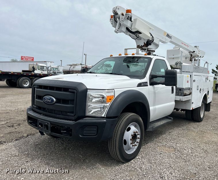 2013 Ford F450 Super Duty bucket truck - EG1490