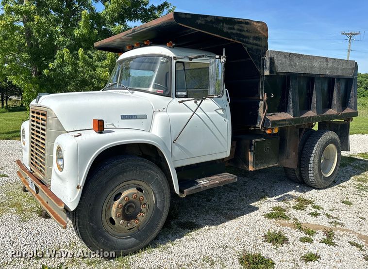 1975 International  Load Star 1800 dump truck - EH6865