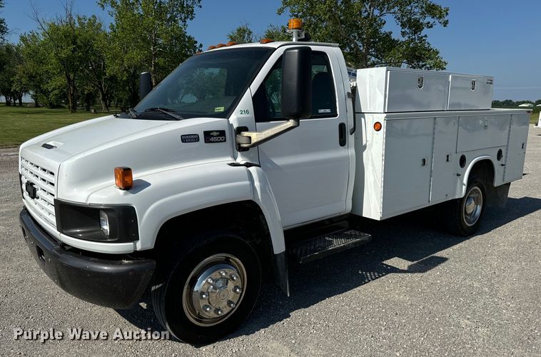 2005 Chevrolet  C4500 utility / service truck - EH6948