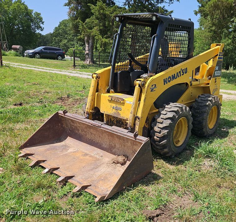2009 Komatsu  SK1020-5N skid steer loader - EI3946
