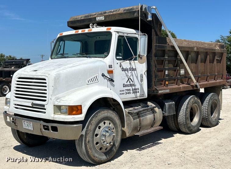 1998 International  8100 dump truck - EK4867