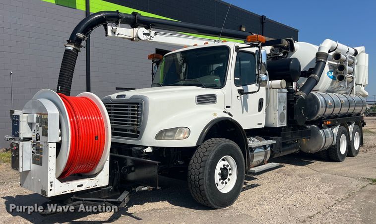 2011 Freightliner  Business Class M2 sewer jetter truck - EK8700