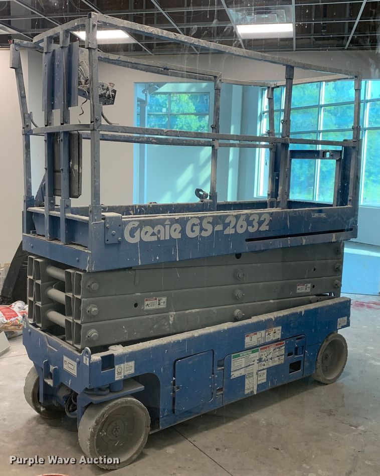 Genie GS-2632 scissor lift - JT9811