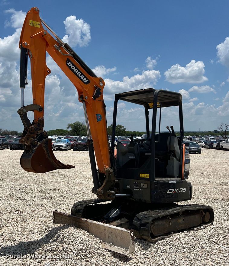 2019 Doosan DX35 mini excavator - LU9949