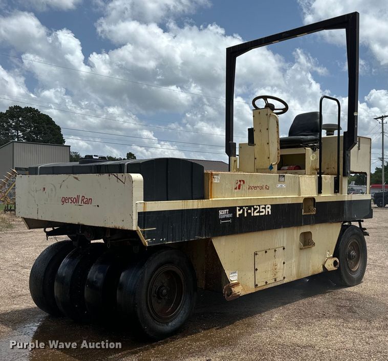 2006 Ingersoll Rand  PT-125R pneumatic roller - NQ9588