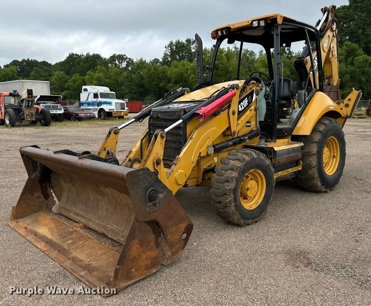 2013 Caterpillar  420F IT backhoe - NQ9589