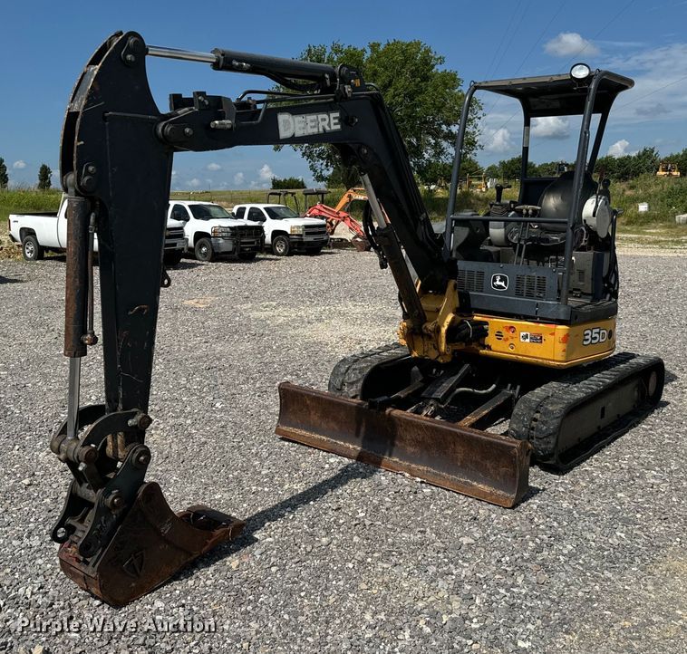 2012 John Deere 35D mini excavator - NQ9608