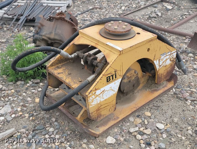 BTi TC-150S plate compactor - OD9525