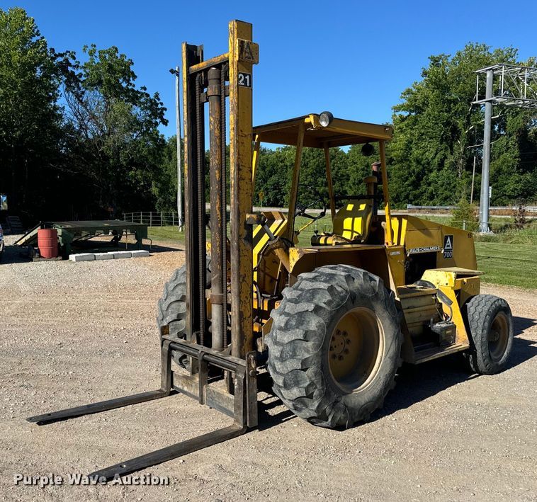 Allis-Chalmers  700-G forklift - OF9704