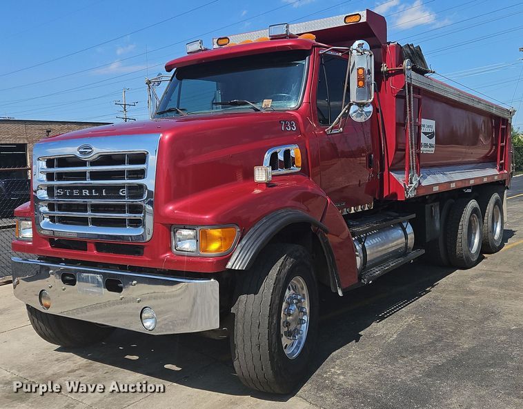 1999 Sterling  LT9511 dump truck - OK9966