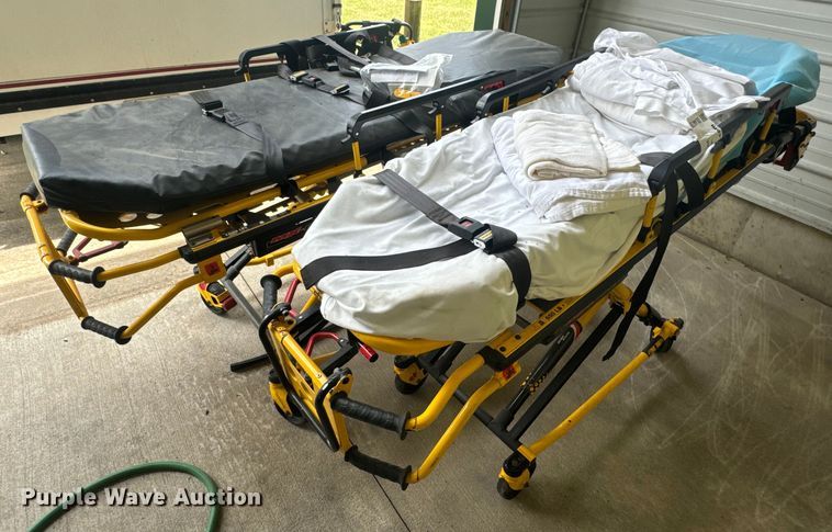 (2) Stryker MX-Pro stretchers - DL4470