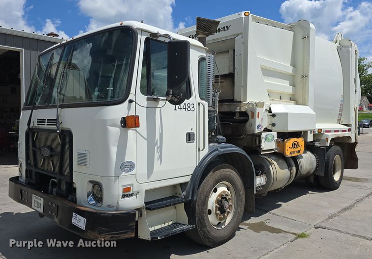 2015 Autocar Xpeditor ACX42 refuse truck - DQ4461