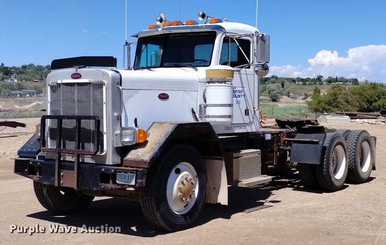 1993 Peterbilt  357 semi truck - DQ6133