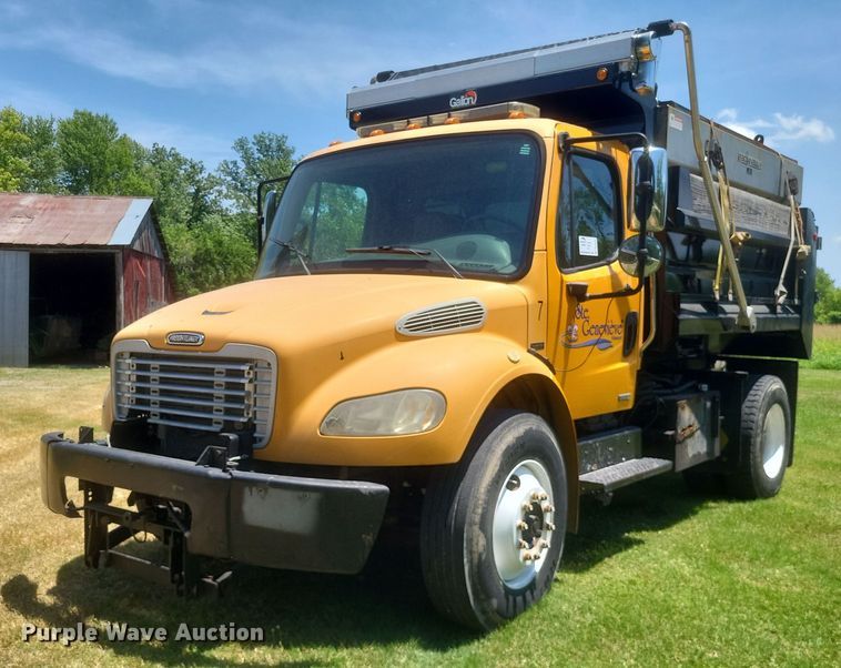 2005 Freightliner  Business Class M2 dump truck - DR4838