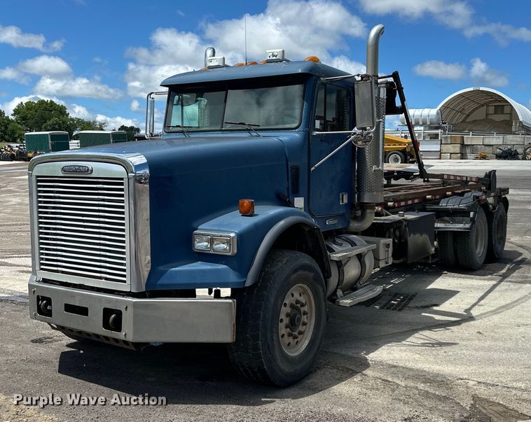 2005 Freightliner FLD roll-off container truck - EJ7001