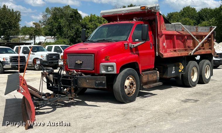 2005 Chevrolet  C8500 dump truck - EK4852