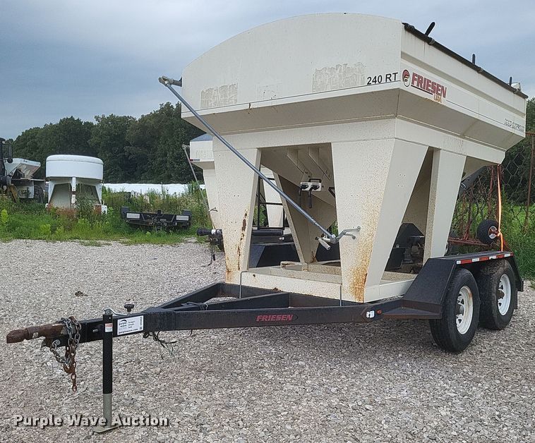 Friesen 240 seed tender - DR4859