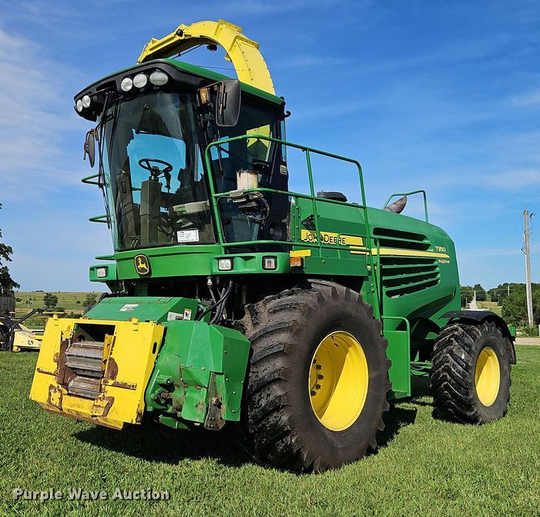 2009 John Deere  7350 PRWD forage harvester - DR8706