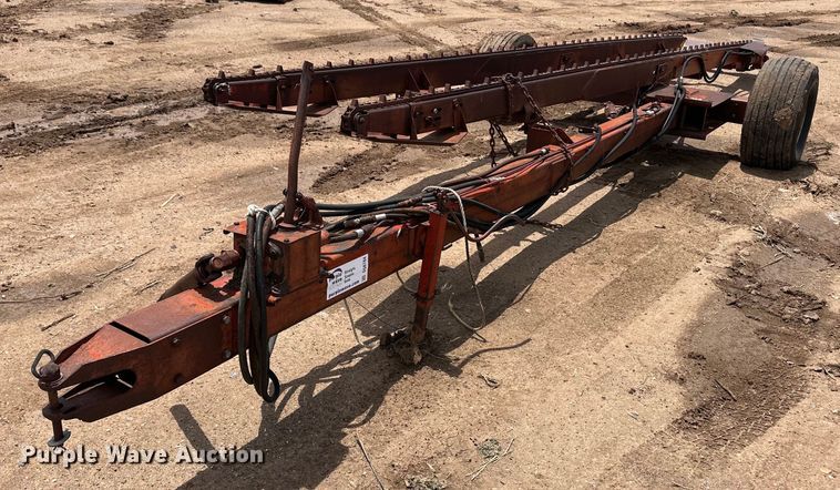 New Holland 85 bale conveyor - DS6784