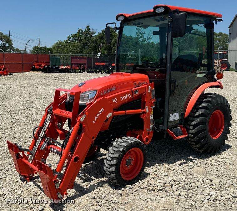 2021 Kubota  LX3310HSD MFWD tractor - DS7500