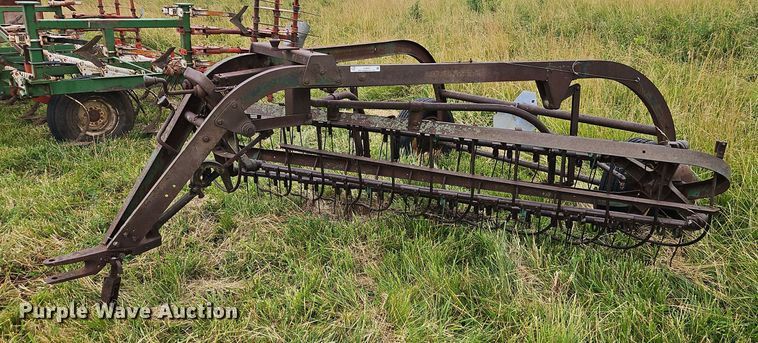 John Deere  851 hay rake - EI3928
