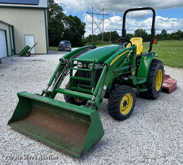 2008 John Deere 3320 MFWD tractor - EJ7012