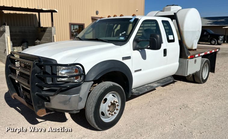 2007 Ford F550 Super Duty SuperCab flatbed truck - DK6677