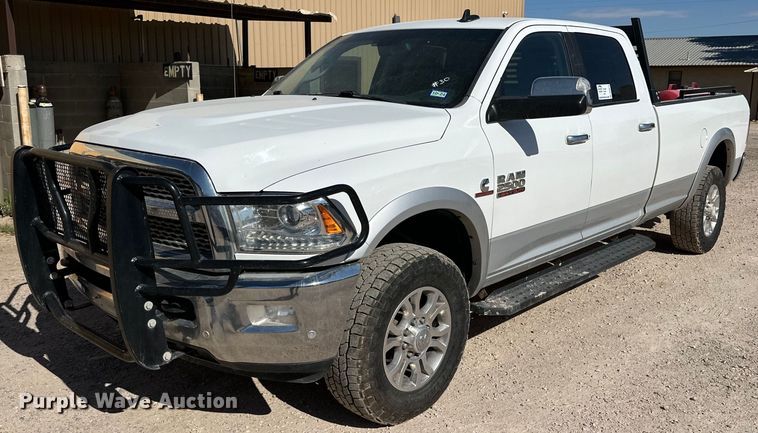 2018 Dodge Ram 2500HD Crew Cab pickup truck - DK6678