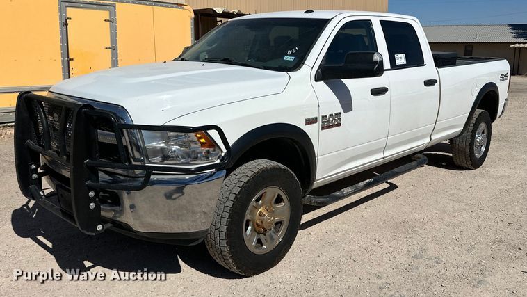 2018 Dodge Ram 2500HD Crew Cab pickup truck - DK6680