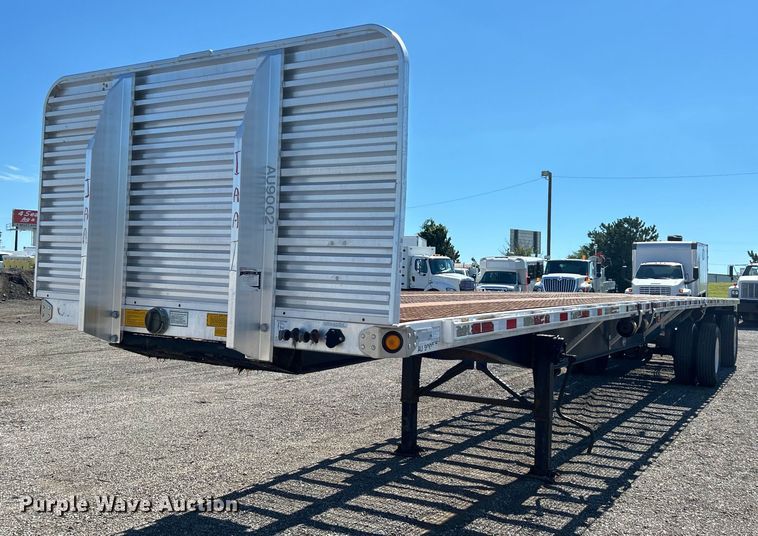 1999 Utility Trailer FS2CHA flatbed trailer - EG0749