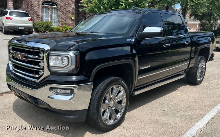 2018 GMC Sierra 1500 Denali Crew Cab pickup truck - DO2467