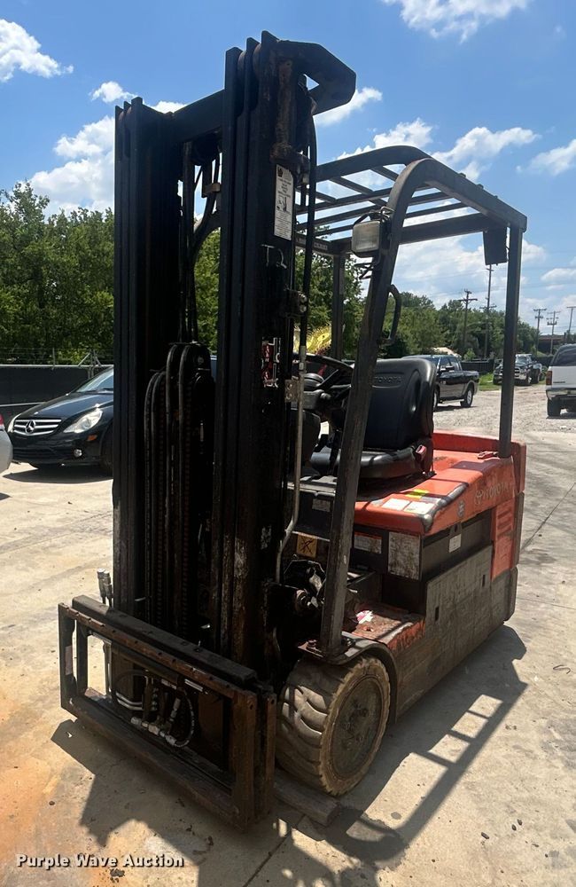 Toyota 7FBEU20 forklift - DO6595