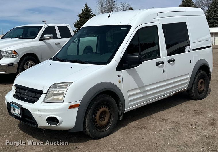 2013 Ford  Transit Connect XLT van - DQ0694
