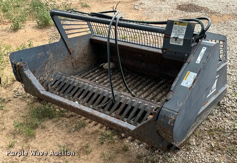 Loftness Kwik Pik 720 skid steer rock bucket - DX0858