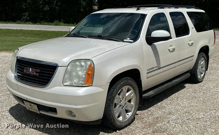 2011 GMC Yukon XL  - DX0907