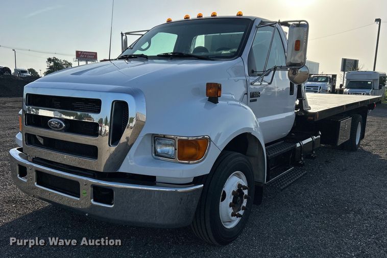 2006 Ford F650 Super Duty rollback truck - EG0789
