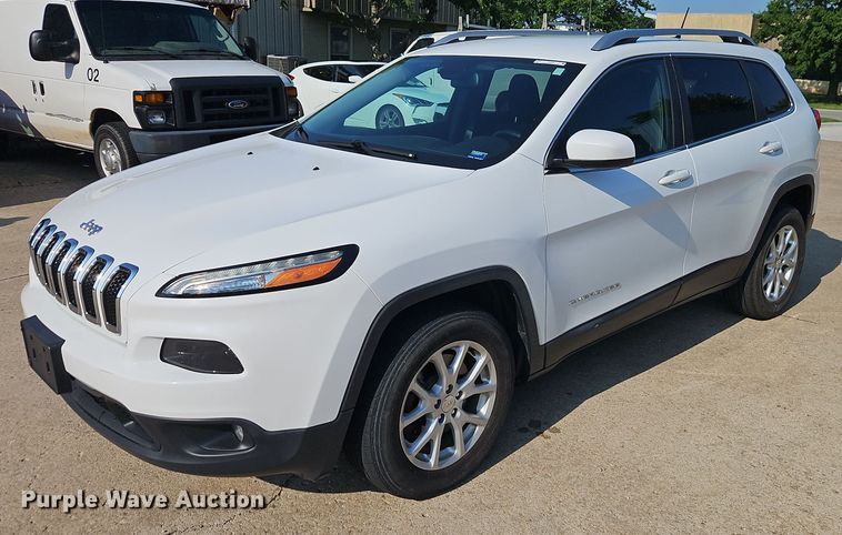 2015 Jeep Cherokee Latitude SUV - EI3955