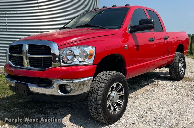 2006 Dodge Ram 2500 Quad Cab pickup truck - EK8789