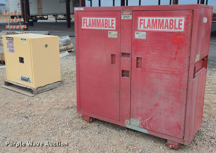 (2) flammable storage cabinets - NG9280